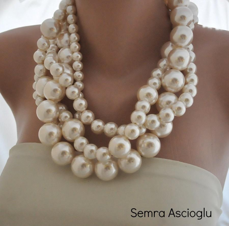 Hochzeit - Huge Pearl Necklace,  pearl Bold Bridal necklace, Ivory Pearl Necklace, Necklace for  Brides, Bridesmaids