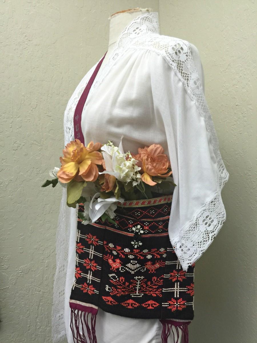 زفاف - Vintage Japanese Boho Purse Bag or your wedding bouquet with fringe and lotus flowers