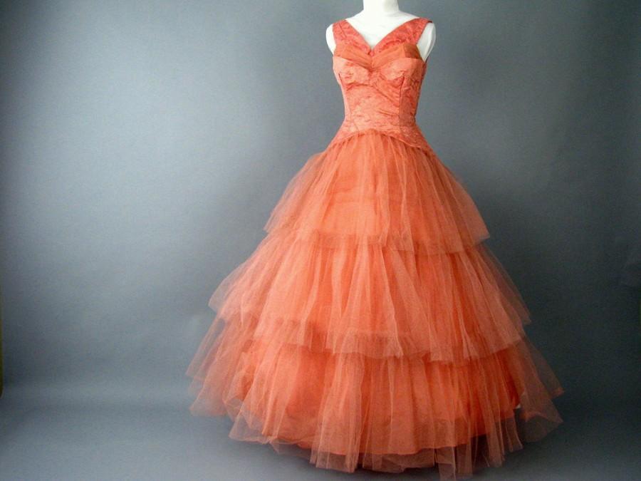 Hochzeit - Vintage 1950's Salmon Tulle Ruffles and Lace Prom Party Dress, Size 2, Extra Small