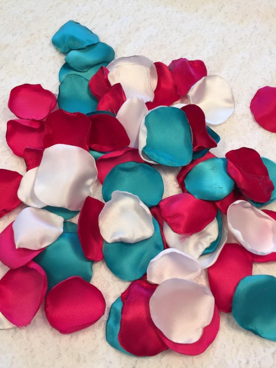 Свадьба - Satin Rose Petals/Fuchsia Rose Petals/Country Wedding Decor/Turquoise Rose Petals/Flower Girl Petals/Aisle Petals/Bridal Petals/Rose Petals