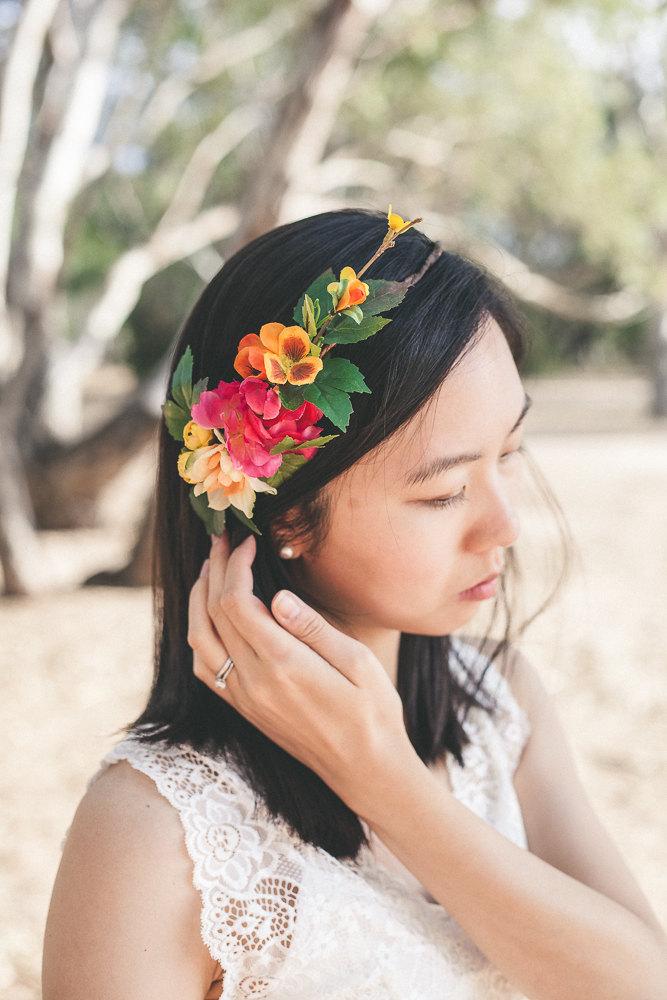 Hochzeit - Flower crown, floral crown, silk flower crown, flower hair accessories,silk flowers, floral headpiece