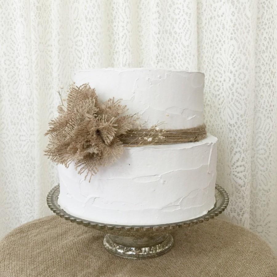 زفاف - Burlap Cake Topper Idea, Burlap Poof Flower, Rustic Wedding Cake Topper, Rustic Wedding Decor, Burlap Wedding, Burlap Baby Shower Ideas