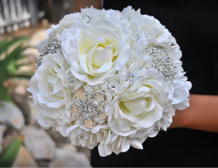 Hochzeit - Jeweled Crystal Rose Bouquet - Wedding Bouquet - Bridal Bouquet - Brooch Bouquet