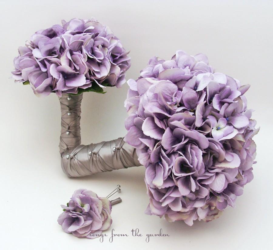 Свадьба - Bridal Bouquet Lavender Silk Hydrangea Groom Boutonniere Toss Bouquet Silk Flower Bridal Bouquet Hydrangea Antique Lavender Silver Grey