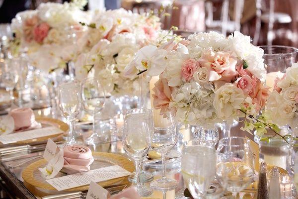 Mariage - Glamorous Ivory   Blush Spring Wedding At A Private Club In Chicago