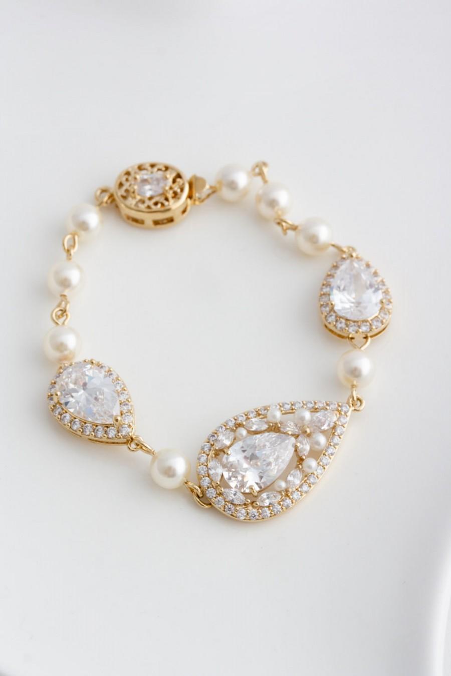 Wedding - Gold wedding Bracelet Crystal Teardrop Bridal Bracelet Cubic Zirconia Wedding Jewellery VIVIENNE
