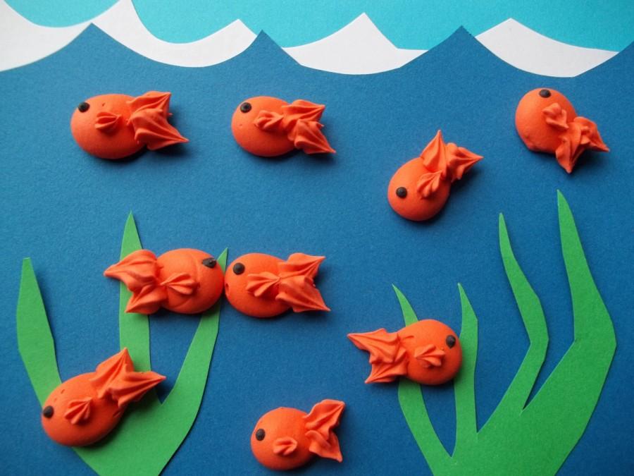 Wedding - Royal icing goldfish  -- Ready to ship -- Handmade cupcake toppers cake decorations (12 pieces)
