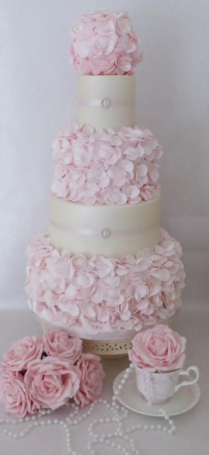 Hochzeit - Ruffle Wedding Cake