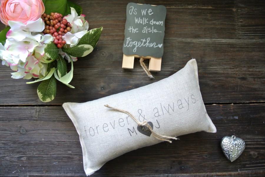 Свадьба - Personalized Ring Bearer Pillow, Personalized Wedding Ring Pillow, Custom Ring Bearer Pillow, Rustic Wedding Ring Pillow, Linen Ring Pillow