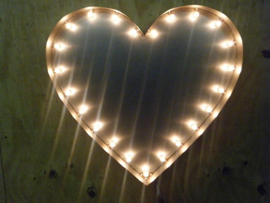 Hochzeit - FREE SHIPPING Industrial Style Heart Marquee