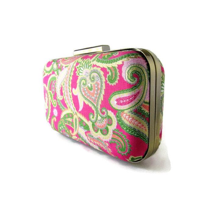 Mariage - bridesmaid gift Bridesmaid Clutch Paisley Clutch paisley weddings pink and green clutch bridal party Preppy Wedding  Paisley Gifts