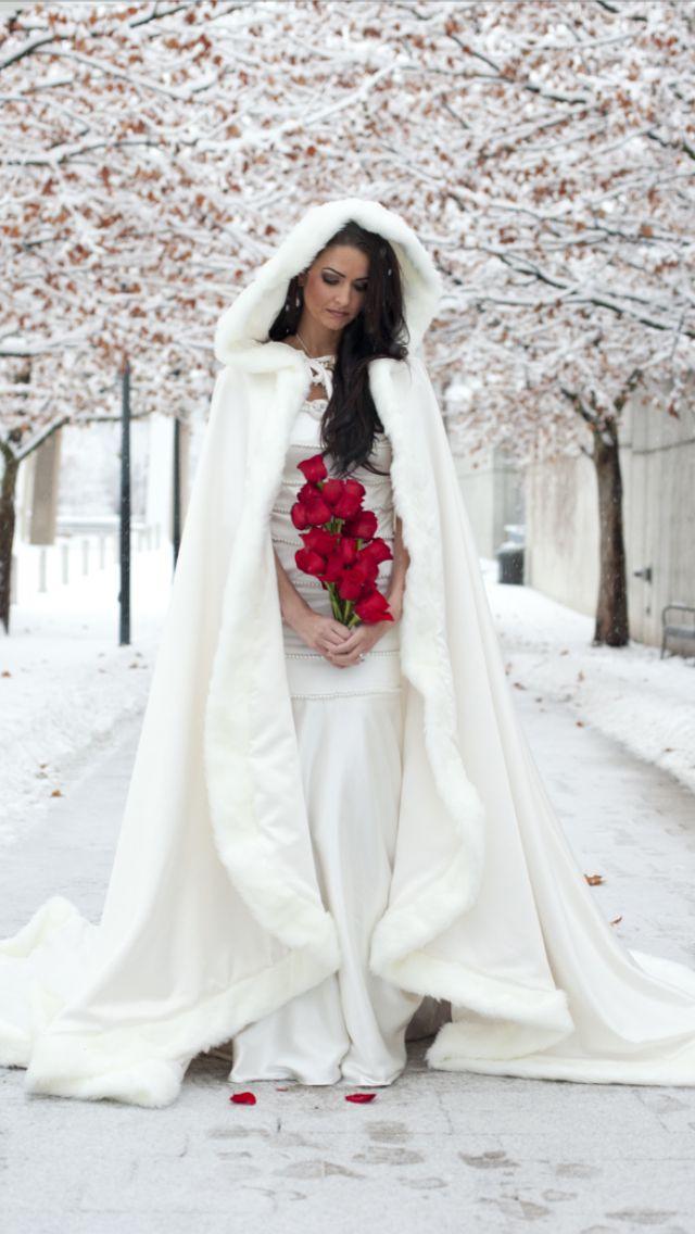 Свадьба - 2015 Amazing White / Ivory Bridal Winter Wedding Cloak Cape Faux Fur Long Custom