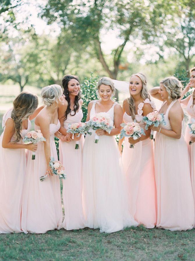 Hochzeit - This Texas Wedding Proves You Don't Need A Big Budget For A Gorgeous Day