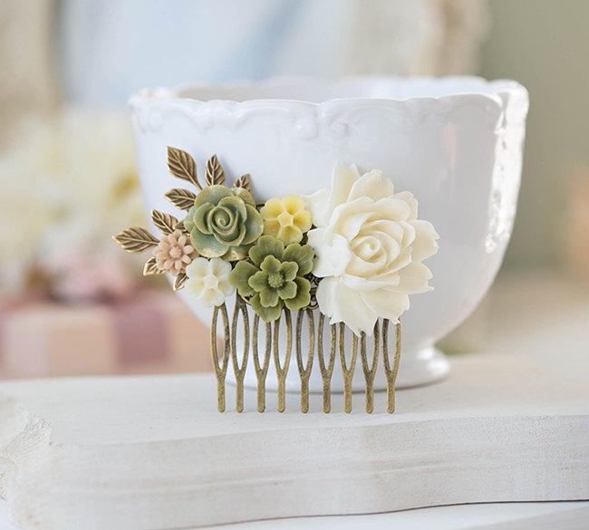 Mariage - Sage Green Wedding Hair Accessory, Bridal Hair Comb, Vintage Wedding Hairpiece Hair Slide, Green Rose Ivory White Peony Yellow Flower Comb