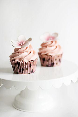 Свадьба - Lemon Blueberry Cupcakes
