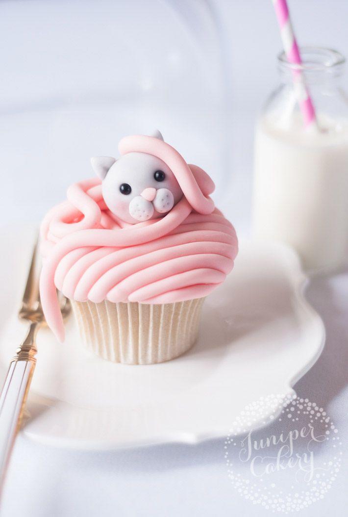 Hochzeit - How To Make Cat Cupcakes: A Fun (and Free!) Craftsy Tutorial