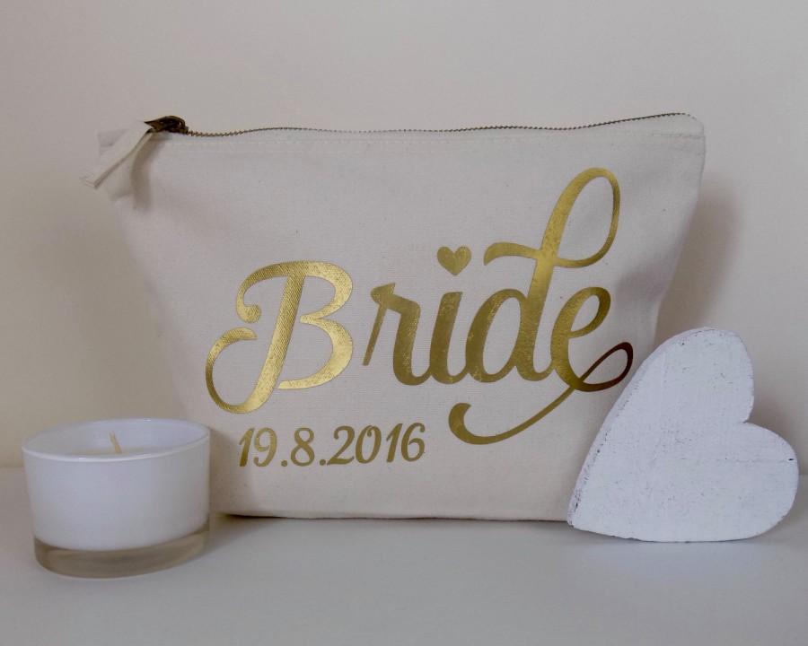 زفاف - Bride Gift - Personalised Make Up Bag Or Wash Bag - Unique Personalised Gift for Bridal Party - Bride, Maid of Honour, Flower Girl