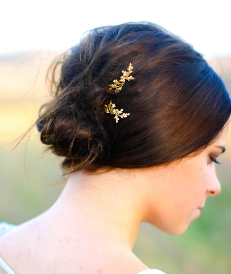 Свадьба - Dainty Bridal Hair Pins Gold Oak Branch Leaves & Acorns Oak Twig Hair Pin Rustic Wedding Bridal Hair Clips Leaf Bobby Pin Woodland Brass