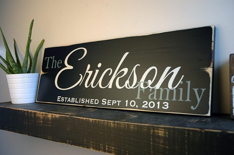 Hochzeit - Family Established Sign, Family Wood Sign, Last Name Signs, Family Sign, Est Sign, Wedding Gift, Wedding Signs