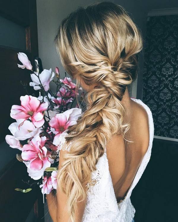 Hochzeit - 35 Wedding Updo Hairstyles For Long Hair From Ulyana Aster