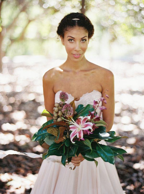 زفاف - Magnolia Grove Fall bouquet