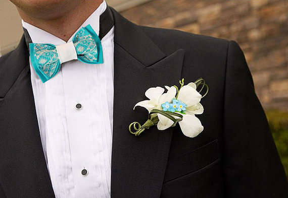 Mariage - Turquoise unisex bowtie Shades of turquoise Groomsman bowtie Anniversary gift Aqua Teal Embroidered bow tie Gift for brother Gift for dad