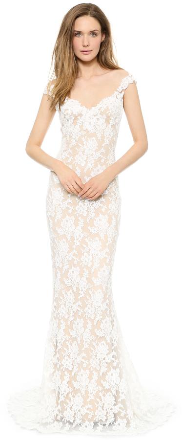 Hochzeit - Reem Acra Lace Low Back Gown