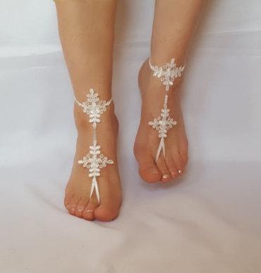 Свадьба - Beach wedding lace barefoot sandals FREE SHIP embroidered sandals, ivory Barefoot , french lace sandals, wedding anklet,