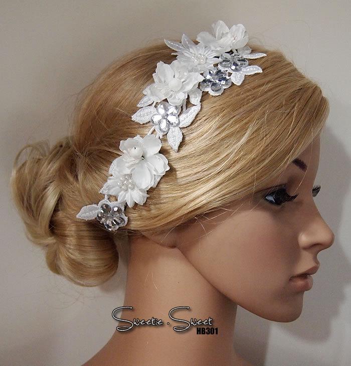 Mariage - Bridal Head piece, Bridal Hair Comb, Wedding Hair Comb, bridal Fascinator, Bridal Hair Clip, Wedding Fascinator, White lace flower