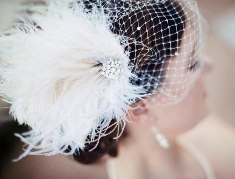 Свадьба - Bridal Fascinator, Feather Wedding Head Piece, Feather Fascinator, Bridal Hair Accessories, Bridal Veil Set, Gatsby Wedding, Great Gatsby