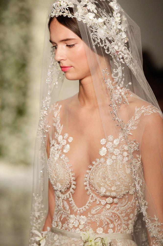Свадьба - These Wedding Dresses Are For Brides Who Dare To Go Bare