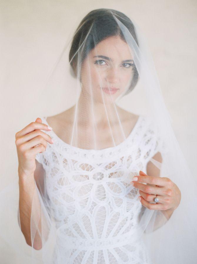 Свадьба - Bridal veiled Beauty