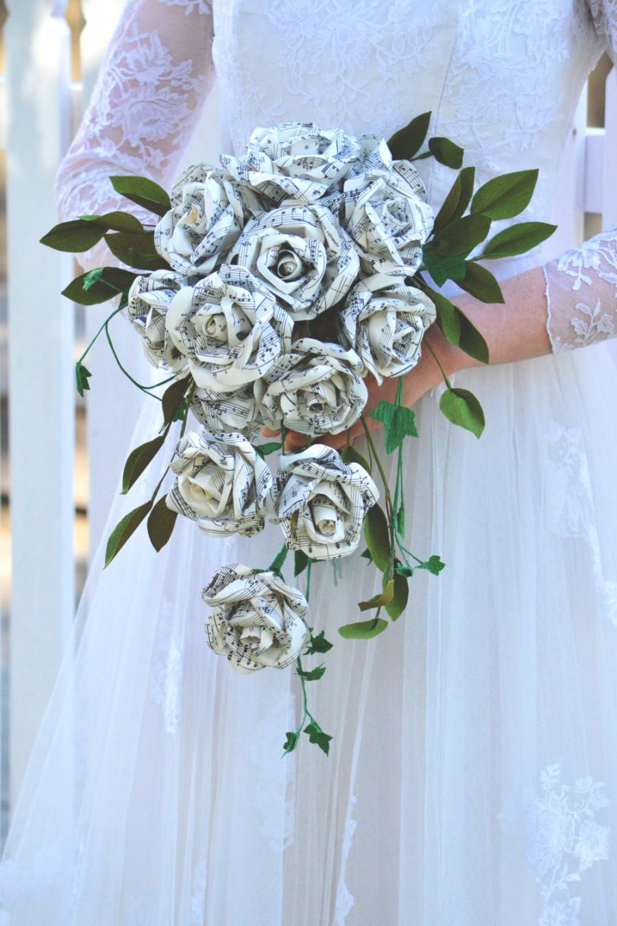 زفاف - Teardrop Wedding Bouquet with Manuscript Paper Roses