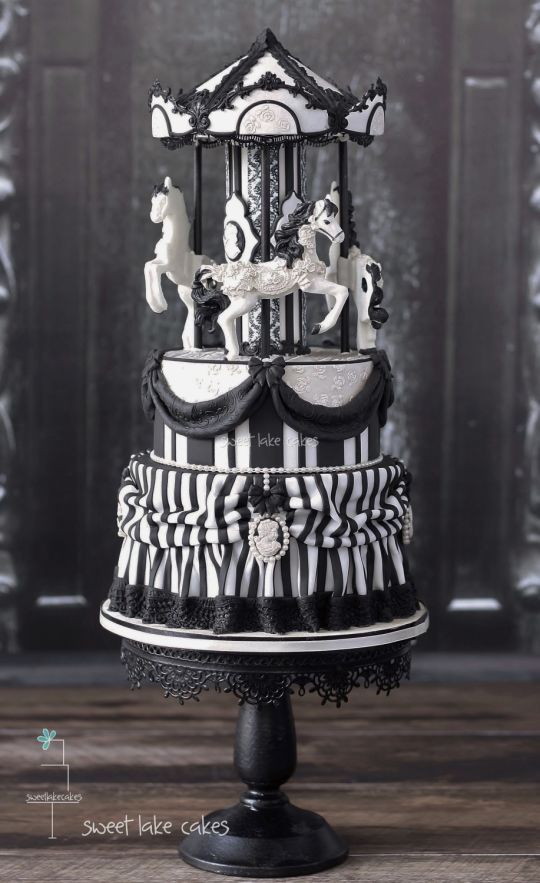 Mariage - Victorian Carousel Cake