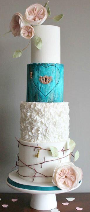 Hochzeit - Forbidden Love Wedding Cake