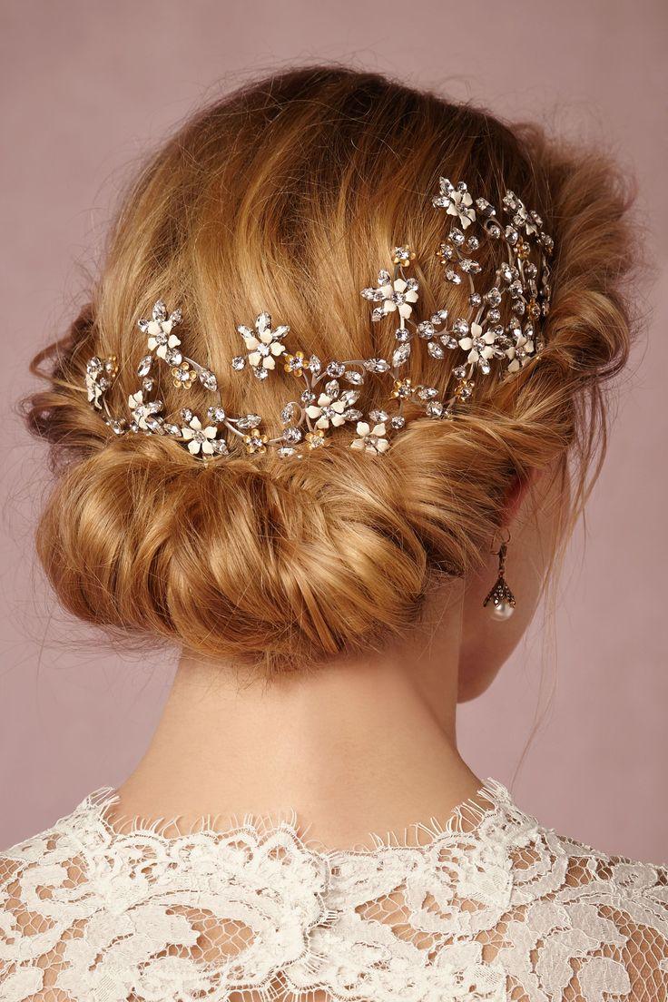 Wedding - Gorgeous Hairstyle and Ornament