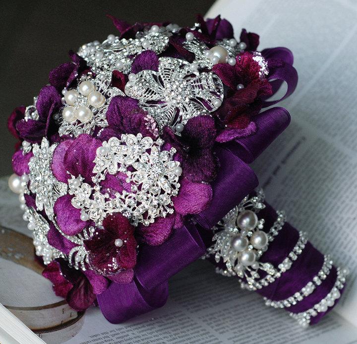 Свадьба - Wedding Brooch Bouquet Bridal Brooch Bouquet Pearl Crystal Rhinestone Brooch Bouquet Amethyst Dark Purple Petals BB024LX