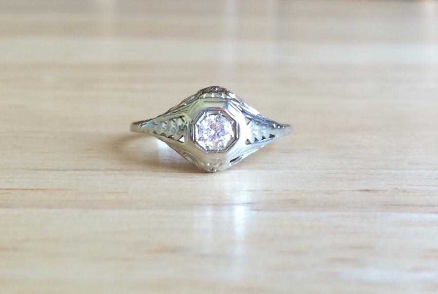 Hochzeit - Antique Engagement Ring - Edwardian 10kt White Gold Diamond Filigree - Size 5 3/4 Sizeable Wedding Vintage Fine Bridal Jewelry