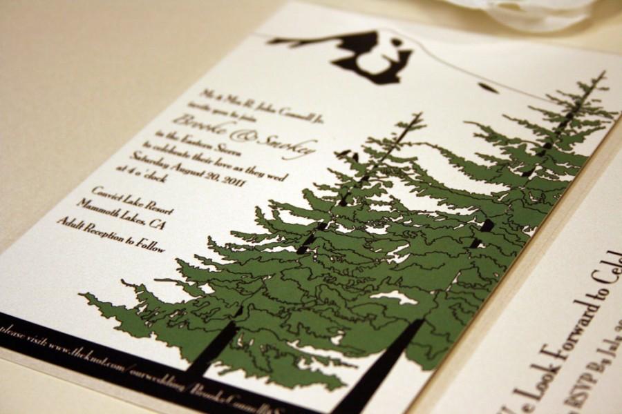 Свадьба - Trees and Mountain Wedding Invitation, Pocketfold Mt Hood Oregon Douglas Fir Trees, Two Crow Birds, Green, Black, Outdoor, Rustic and Modern