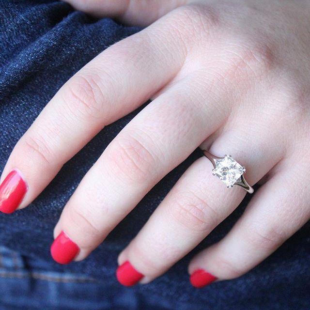 Hochzeit - Gorgeous White Gold Reverie Ring