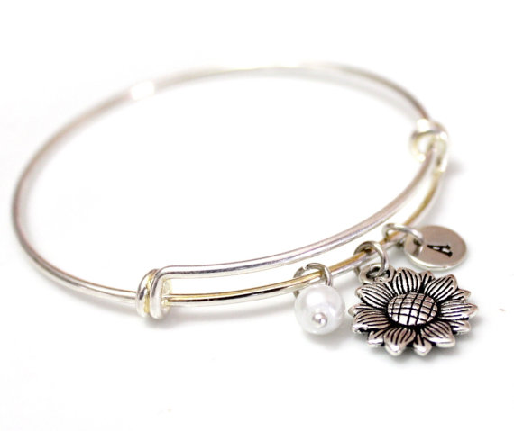 Hochzeit - Sunflower Bangle Bracelet, Silver sunflower, Silver Bangle Bracelet, Personalized bracelet, Initial bracelet, Initial Bangle Bracelet