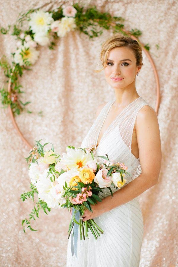 Hochzeit - Mint Meets Rose Gold In NYC With Minted