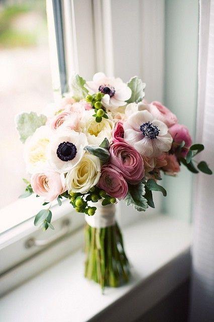 Mariage - Flower Feature: Anemone