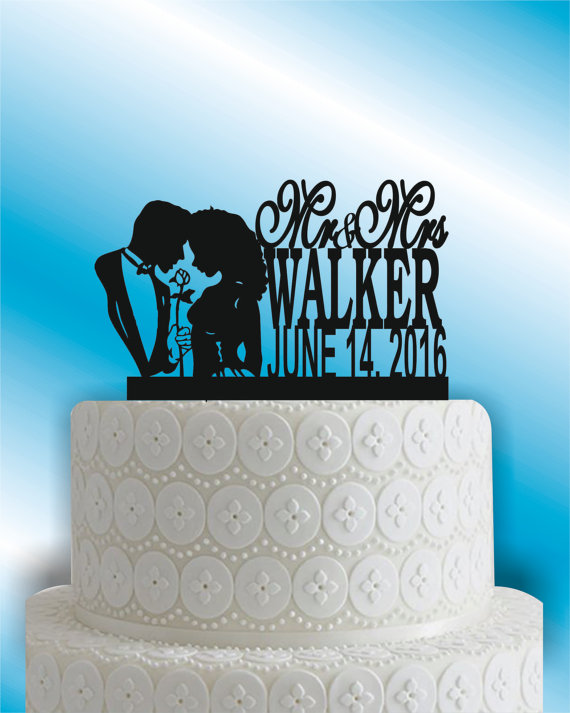Mariage - bride and groom wedding cake topper,lastname cake topper,silhouette cake topper,heart cake topper,custom wedding cake topper,wedding decor