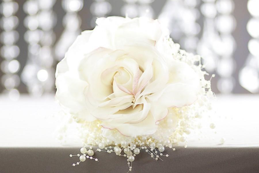 Свадьба - Wedding Flowers - Blush Rose Bridal Bouquet w/ Pearls - Glamelia Compostite Bouquet - Fabulous Brooch Bouquet Alternative with Boutonniere