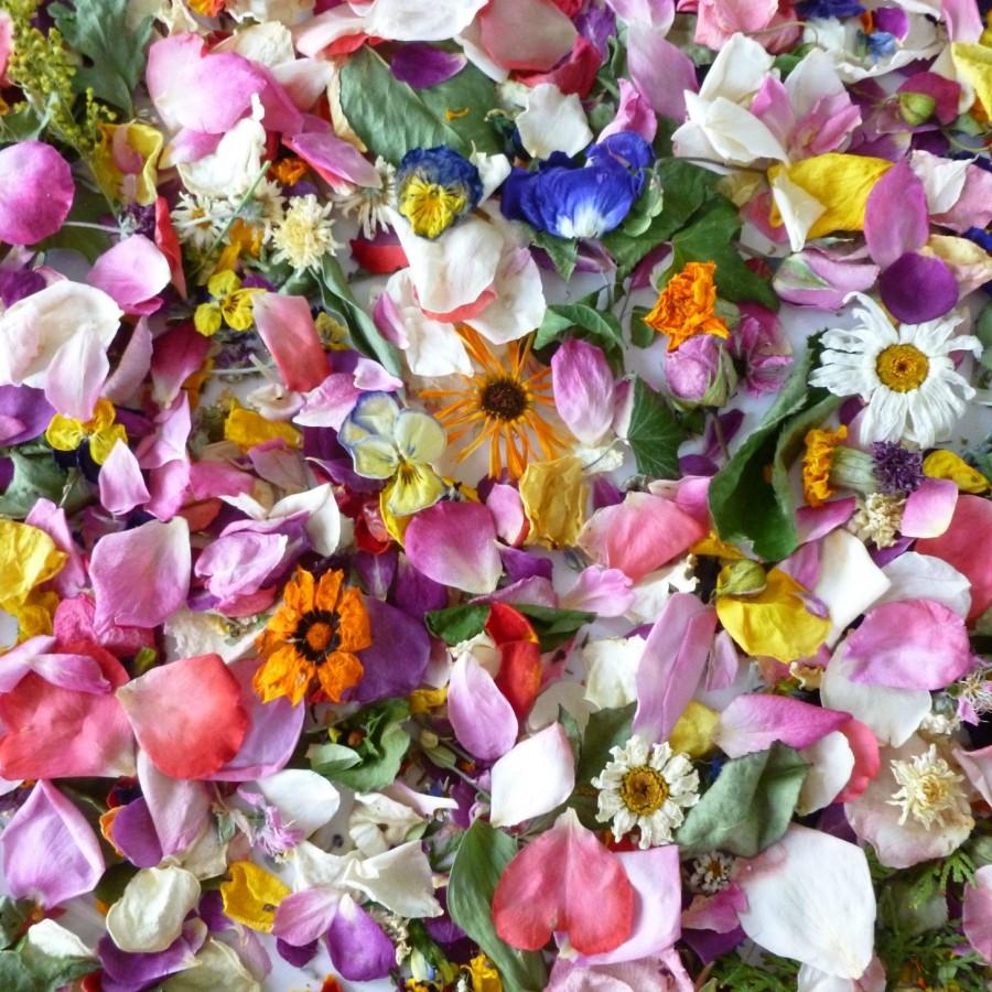 Hochzeit - Dried Flower Petals, Dry Flowers, Confetti, Wedding Decorations, Petals, flowers, Decor, Real Flowers, Wedding, Wedding Decor, 6 US cups