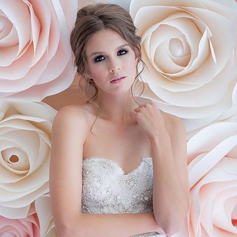 زفاف - StrictlyWeddings On Instagram: “What Happens When Handcrafted Paper Flowers Meets Bridal Fashion (link In Bio)? An Epic Spring Floral Explosion Styled By @luxeventsco,…”