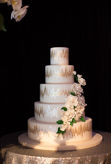 Hochzeit - Metallic Ikat Five-Tiered Wedding Cake