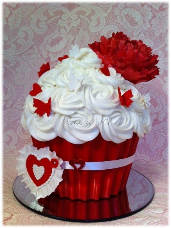 Hochzeit - Be Mine!! Giant Cupcake