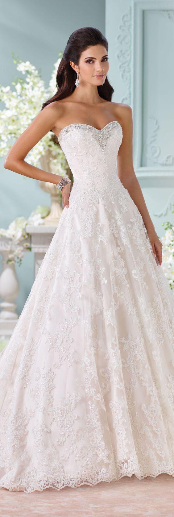 Mariage - Alencon Lace Wedding Dress